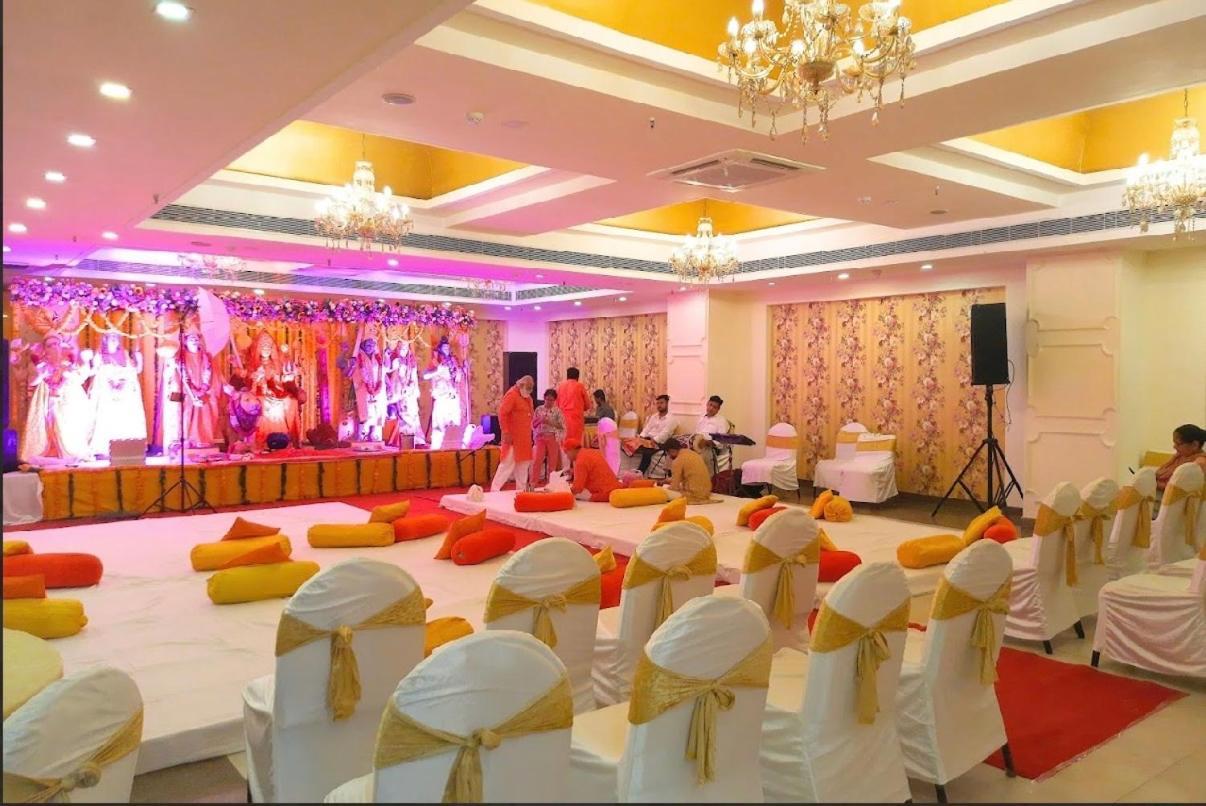 Madhuban Hotel , Нью-Делі Екстер'єр фото